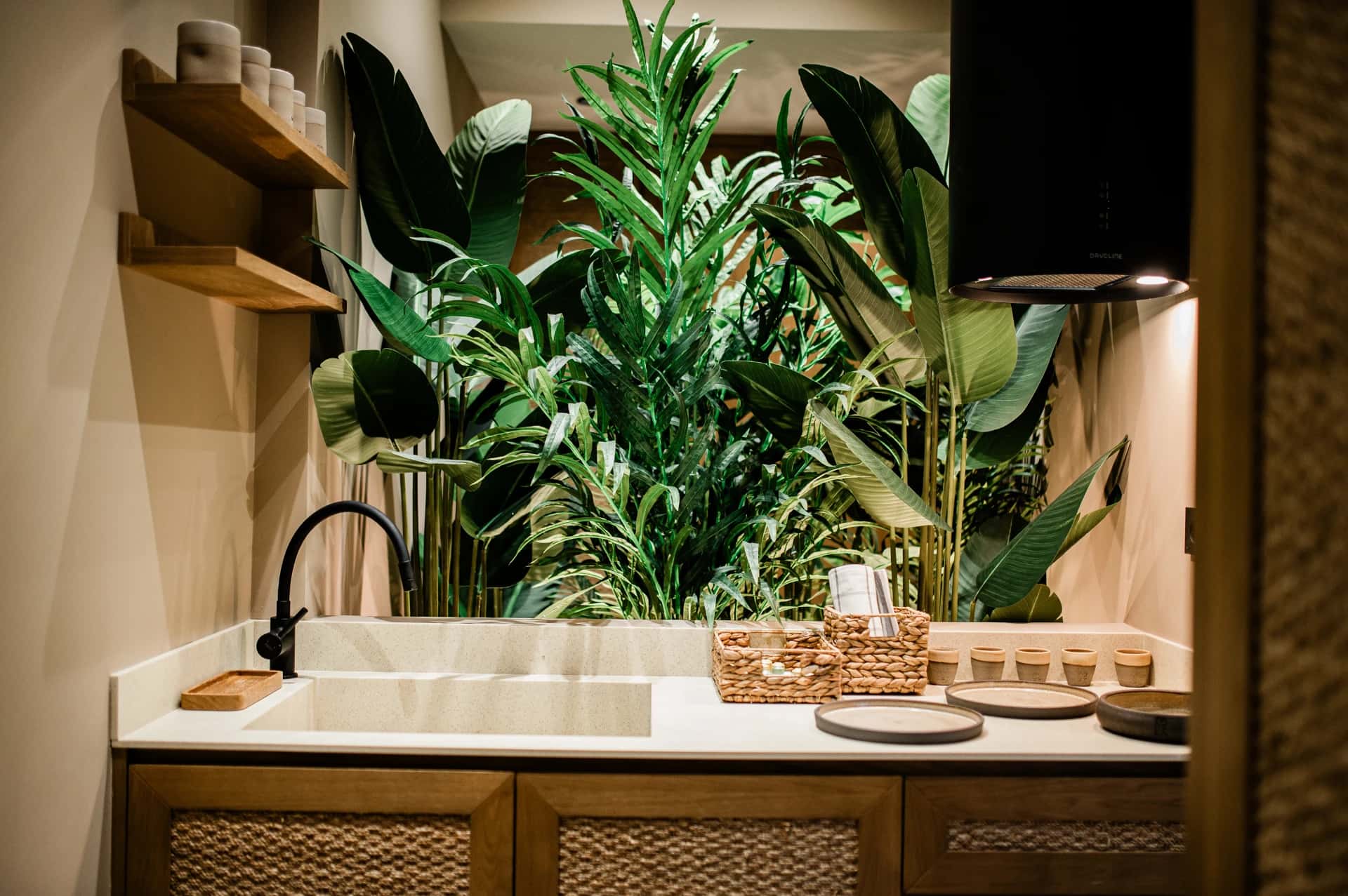 dimitra page carousel image 10